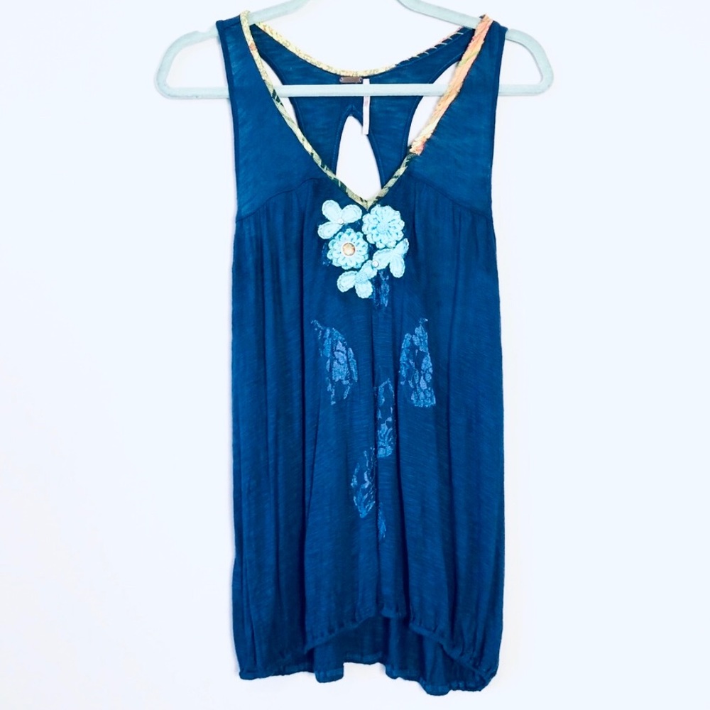 Vintage Y2K Free People Floral Appliqué tank top